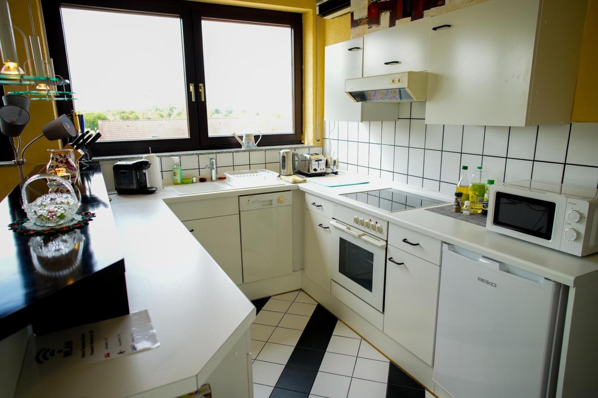 Schoenes Studio In Der Rheinebene, Zentral Gelegen Rheinstetten Luaran gambar