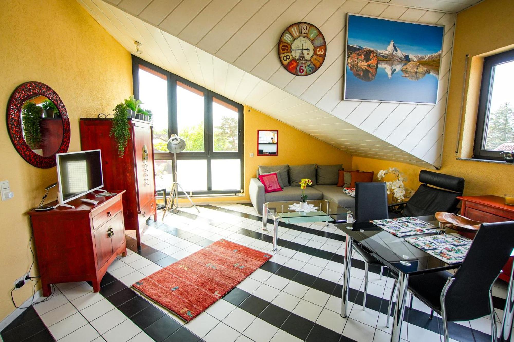 Schoenes Studio In Der Rheinebene, Zentral Gelegen Rheinstetten Luaran gambar